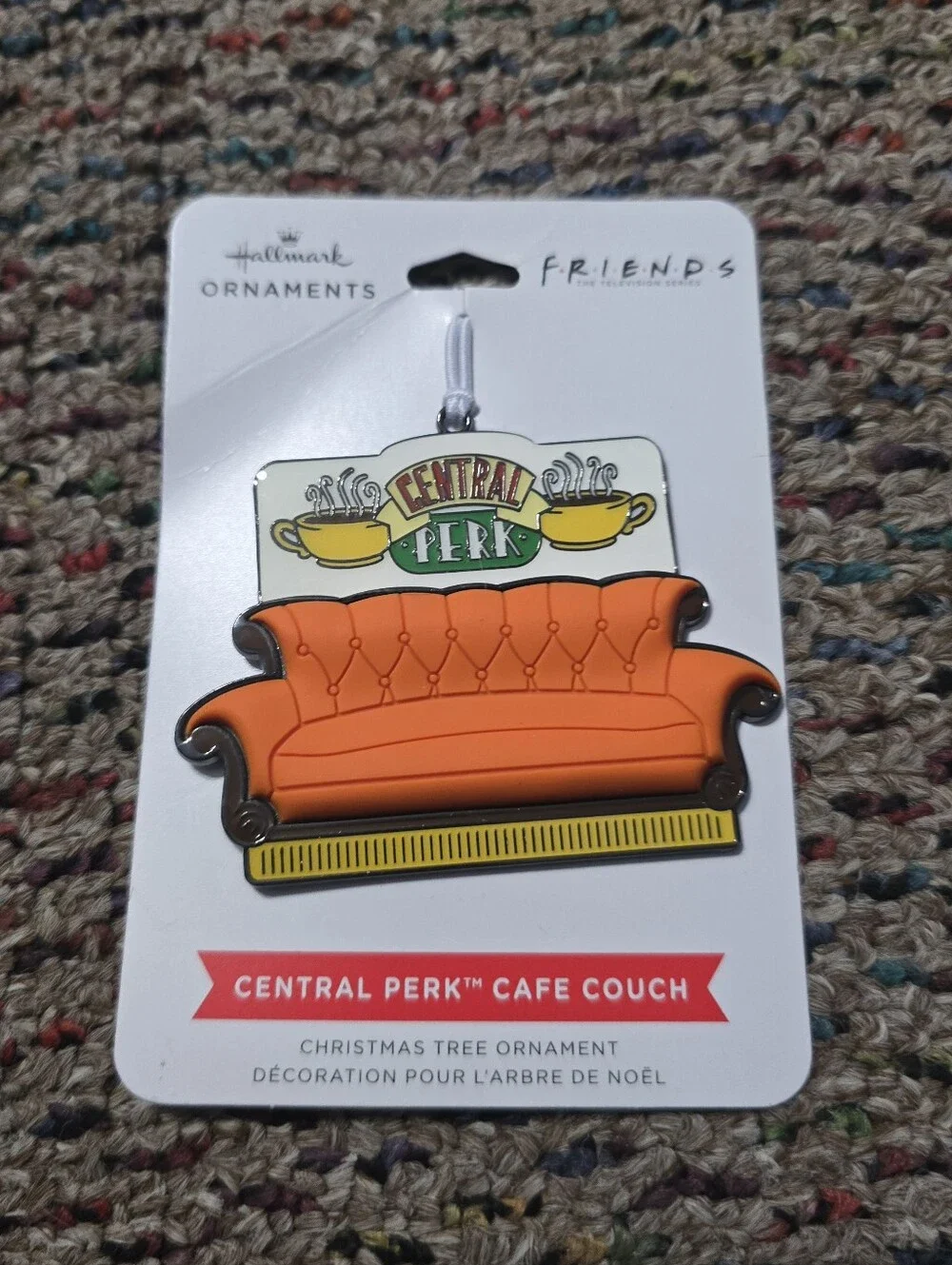 Hallmark Friends Central Perk Orange Couch Ornament NEW Metal Universal Studios